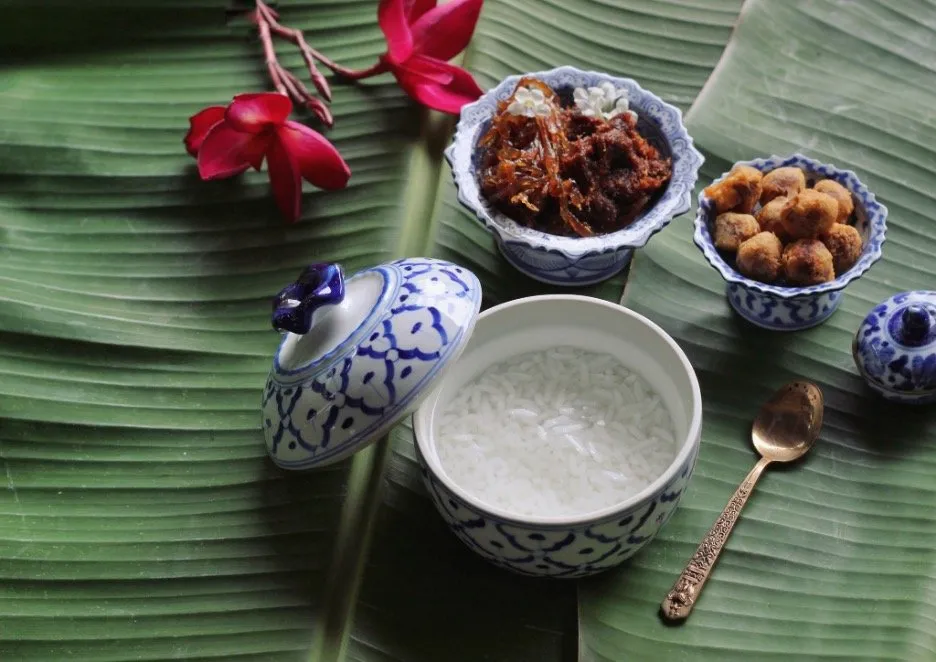 Kanom jeen sao nam, a traditional that desert made up of rice in flower water, shredded dired meats and fruits, commonly consumed on a hot day.