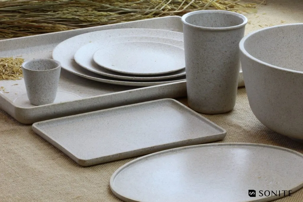 Sonite's plates, cups and trays made of natural rice husk.