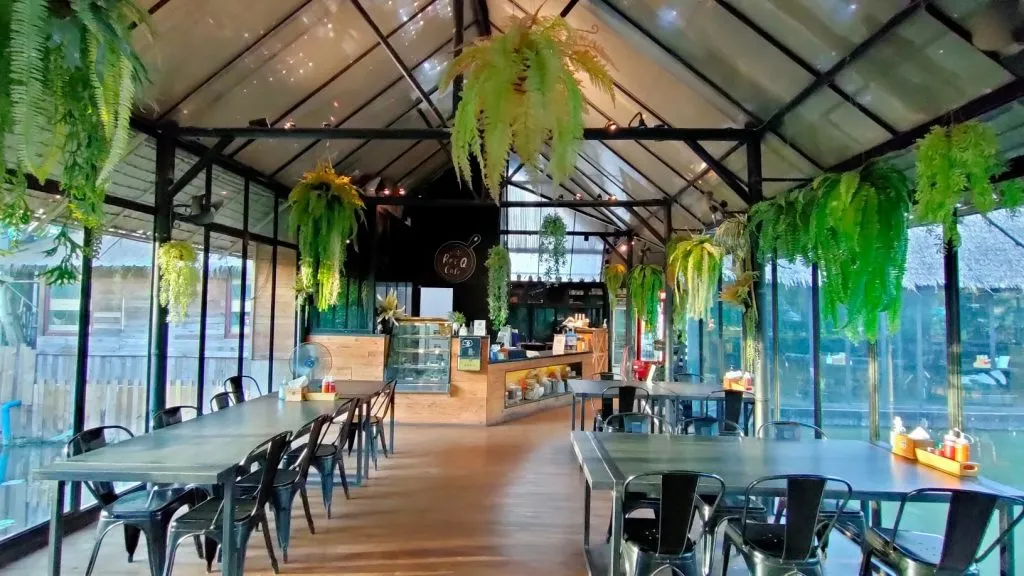 Res-Q Farm Cafe that offers visitors food made from produces grown on the farm