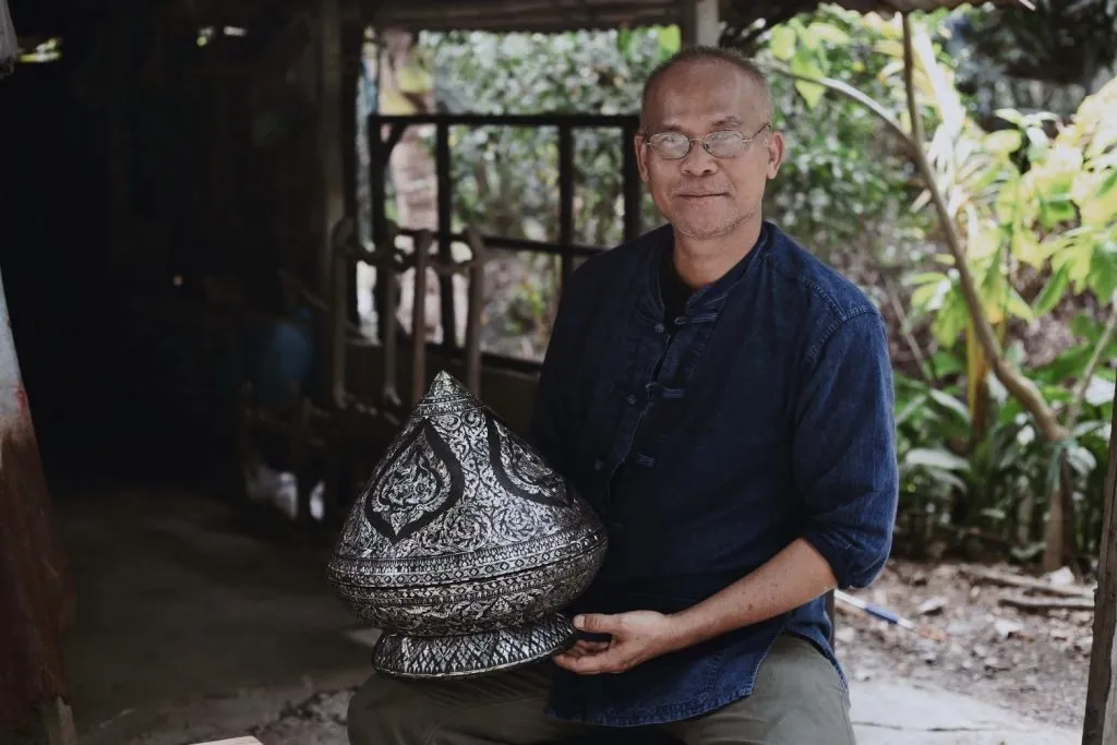 Jukkit Suksawat in his workshop