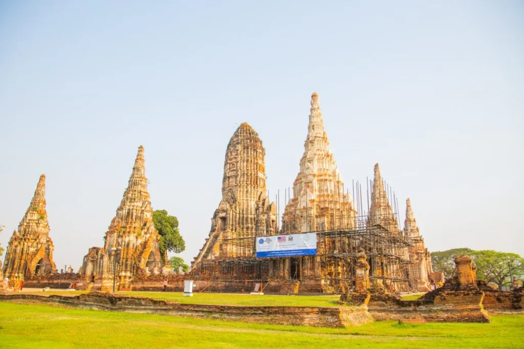 The central prang and its surrounding merus, Wat Chaiwatthanaram