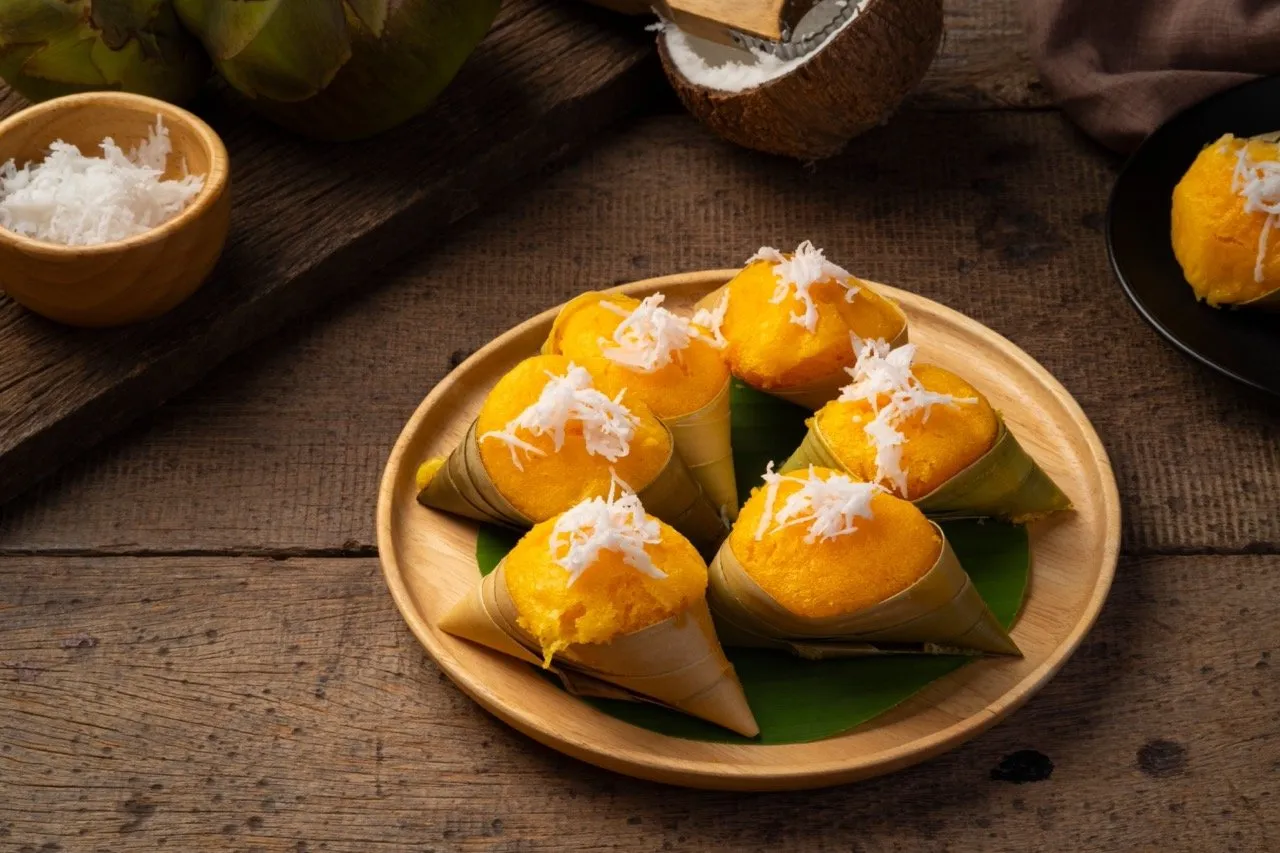 Thai dessert called Khanom taan
