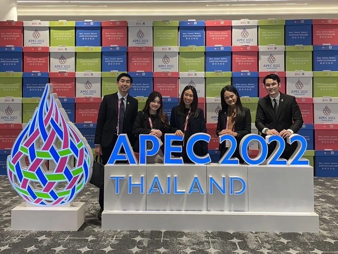 Dew and her colleagues at APEC 2022 Thailand