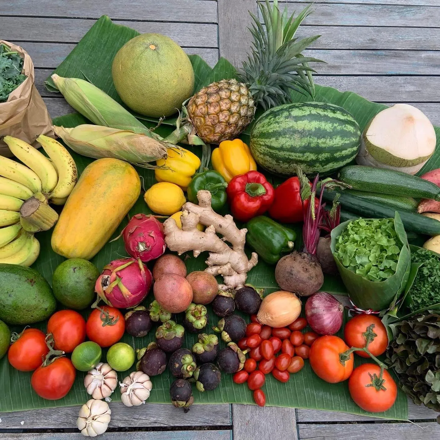 Fresh and sustainable vegetables and fruits that Happy Grocers offers