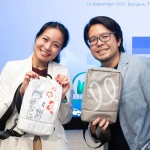 Amorpol Huvanandana and Thamonwan Virodchaiyan, the co-founders of moreloop
