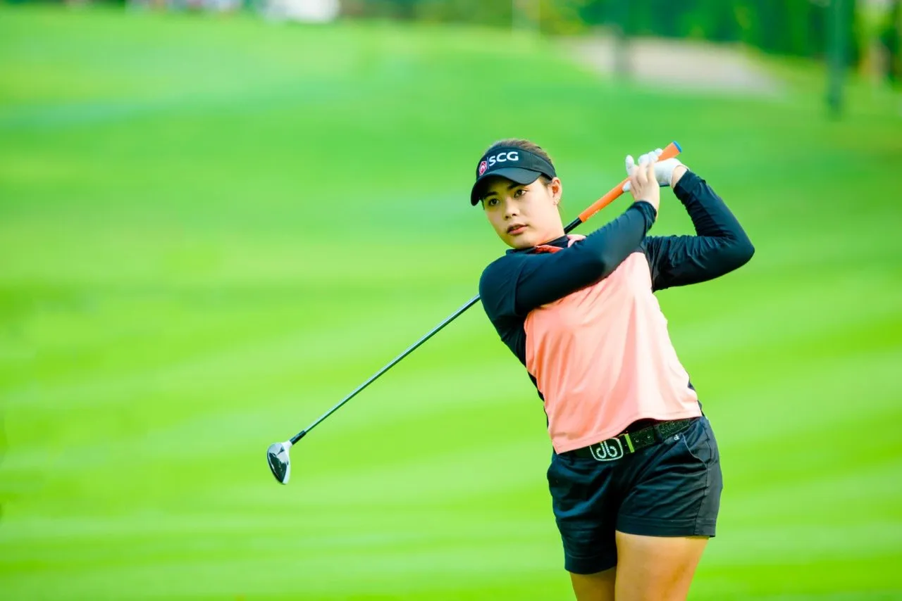 Moriya "Pro Mo" Jutanugarn playing golf