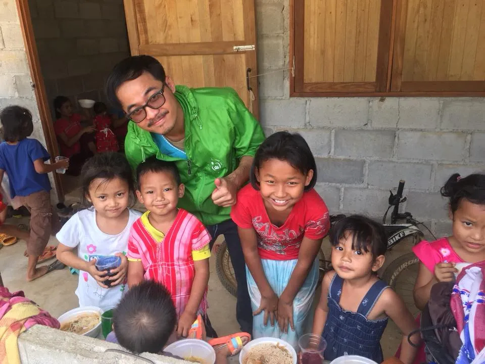 Aeyaya with children in Ratchaburi province