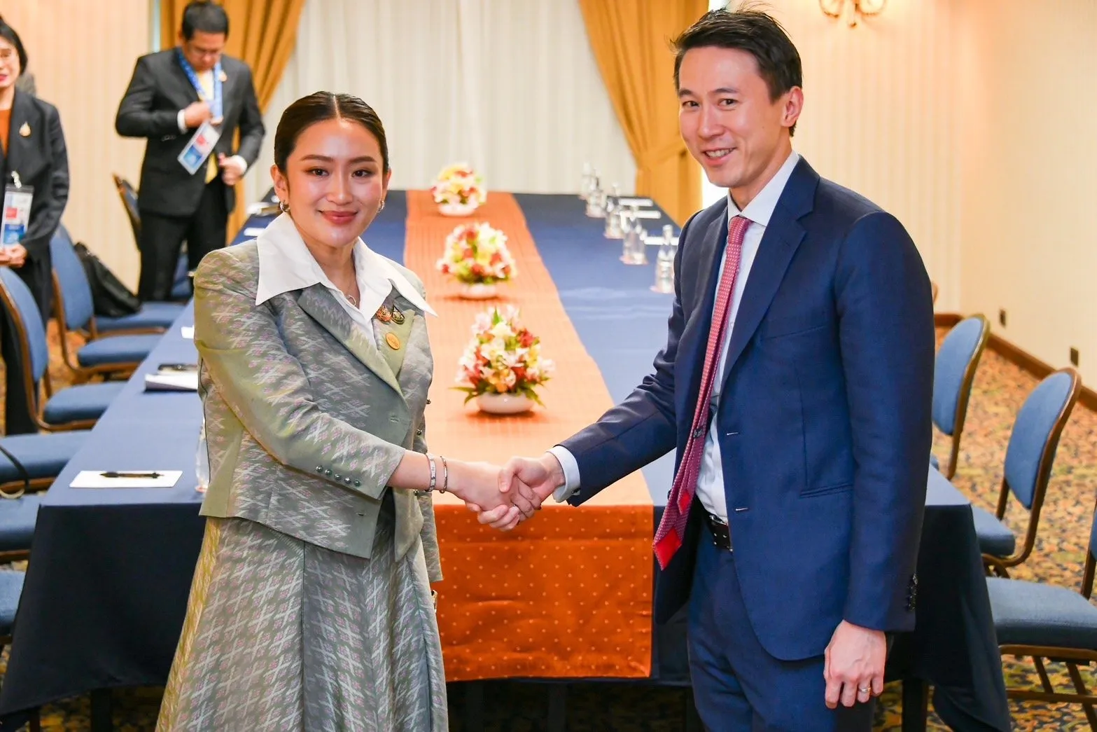 Prime Minister Paetongtarn Shinawatra in a meeting with TikTok CEO Shou Zi Chew