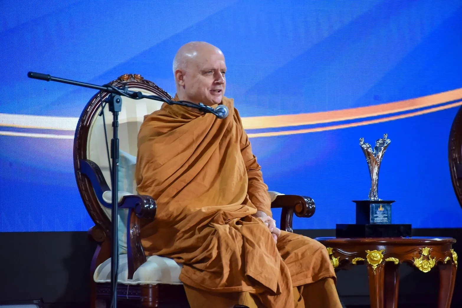 Venerable Phra Phrompacharayanmuni (Ajahn Jayasaro)