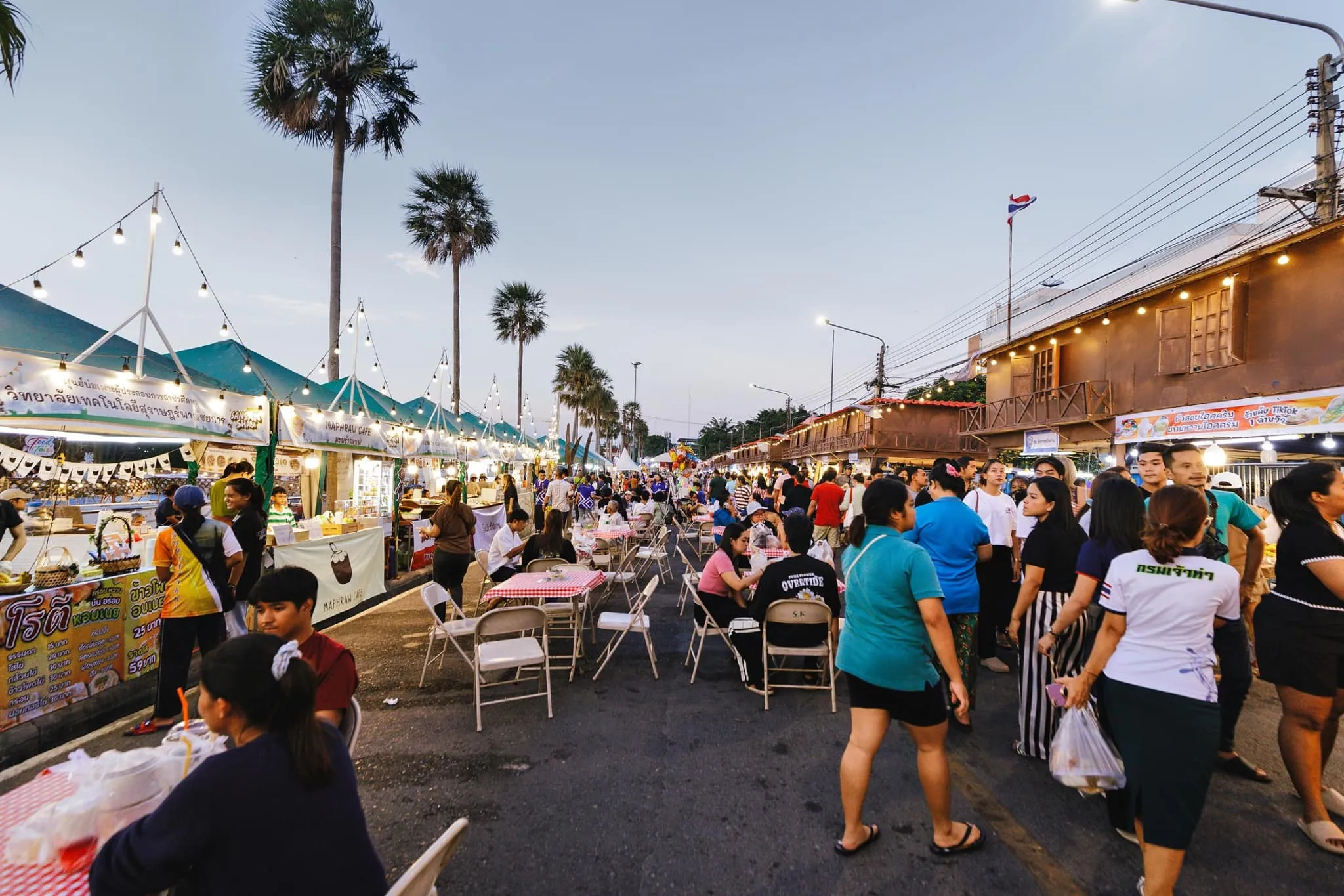 The atmosphere at the previous Surat Food Fair