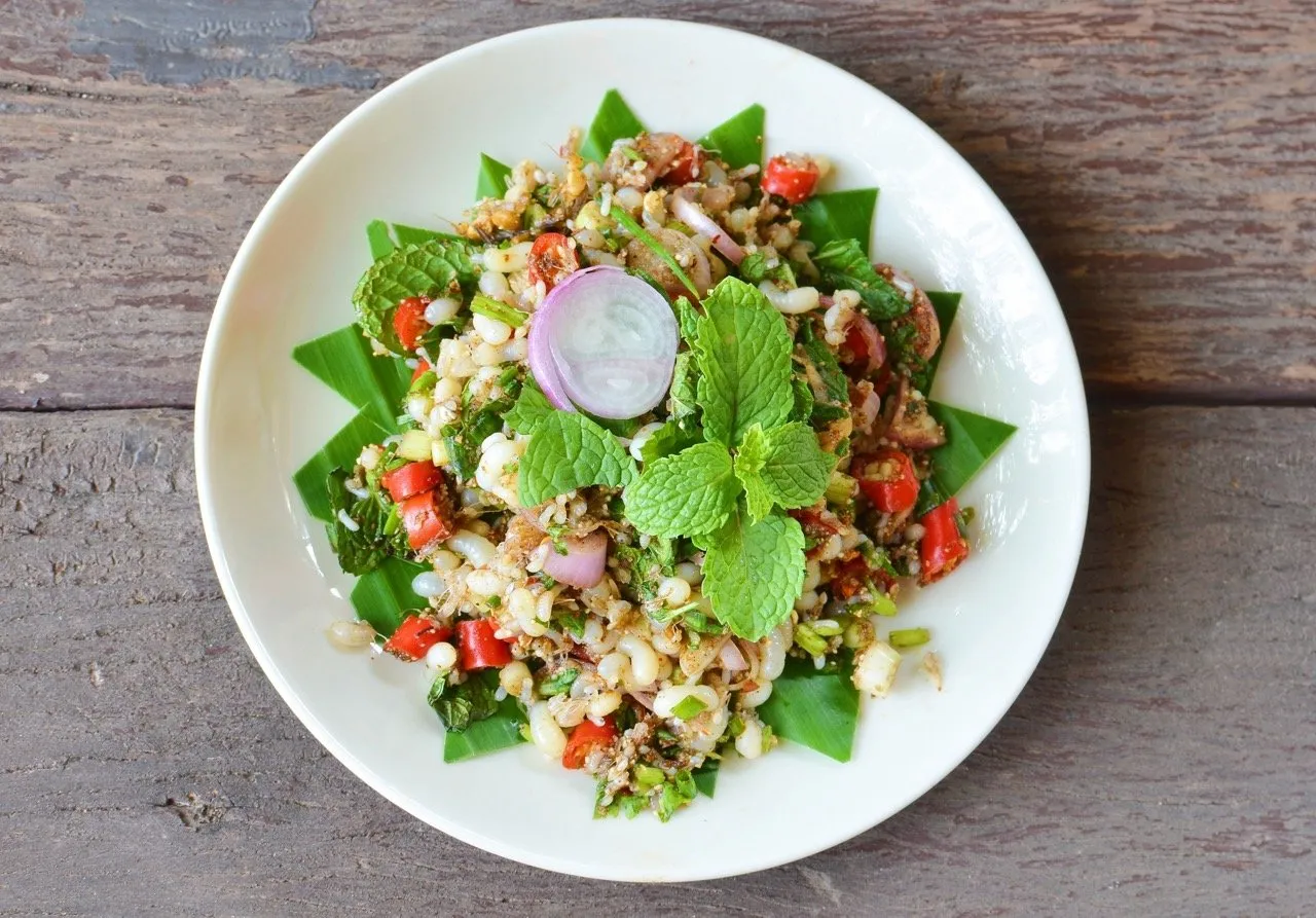 Tam Khai Mot Daeng or Ant Egg Salad