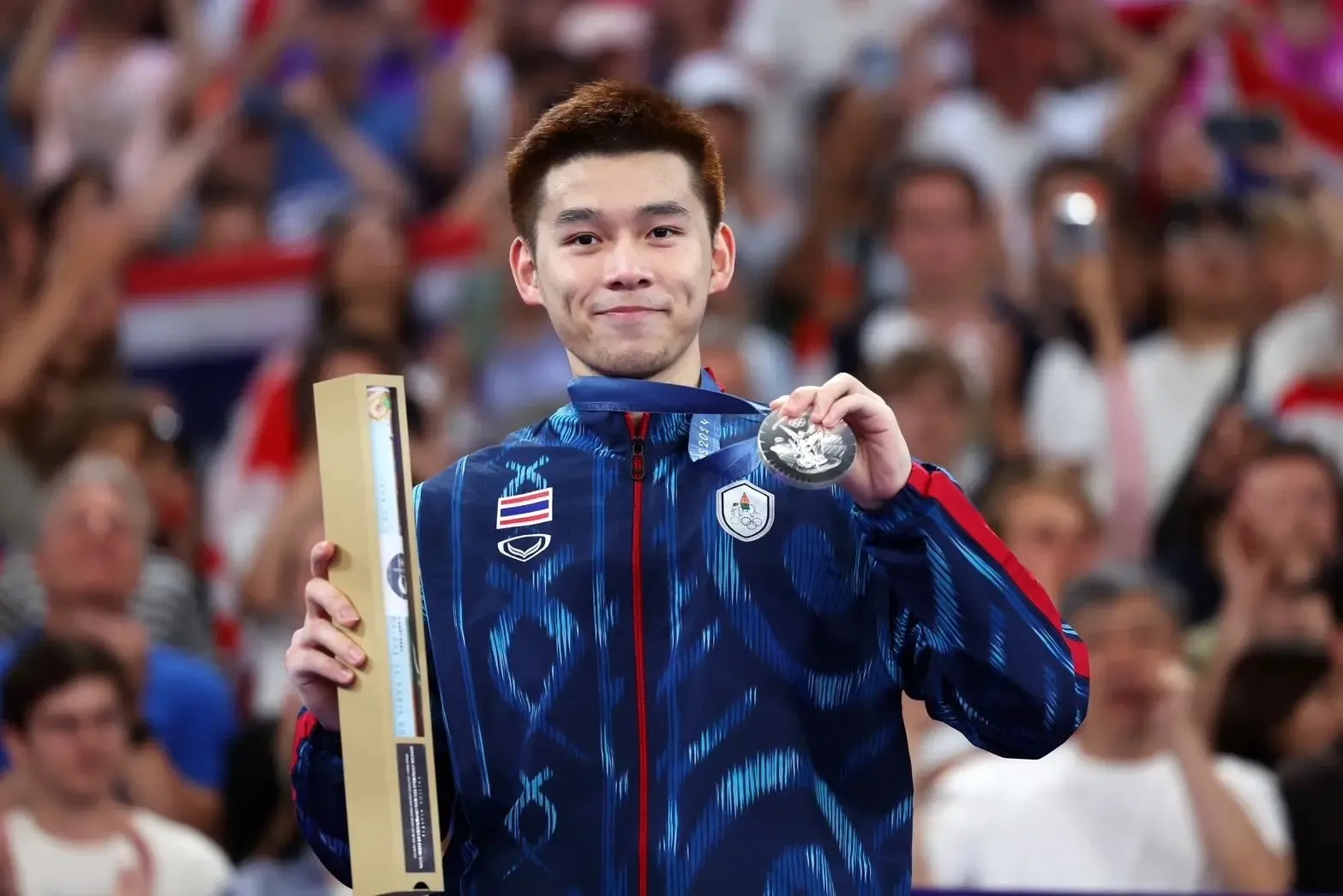 Kunlavut View Vitidsarn clinching silver at 2024 Paris Olympics