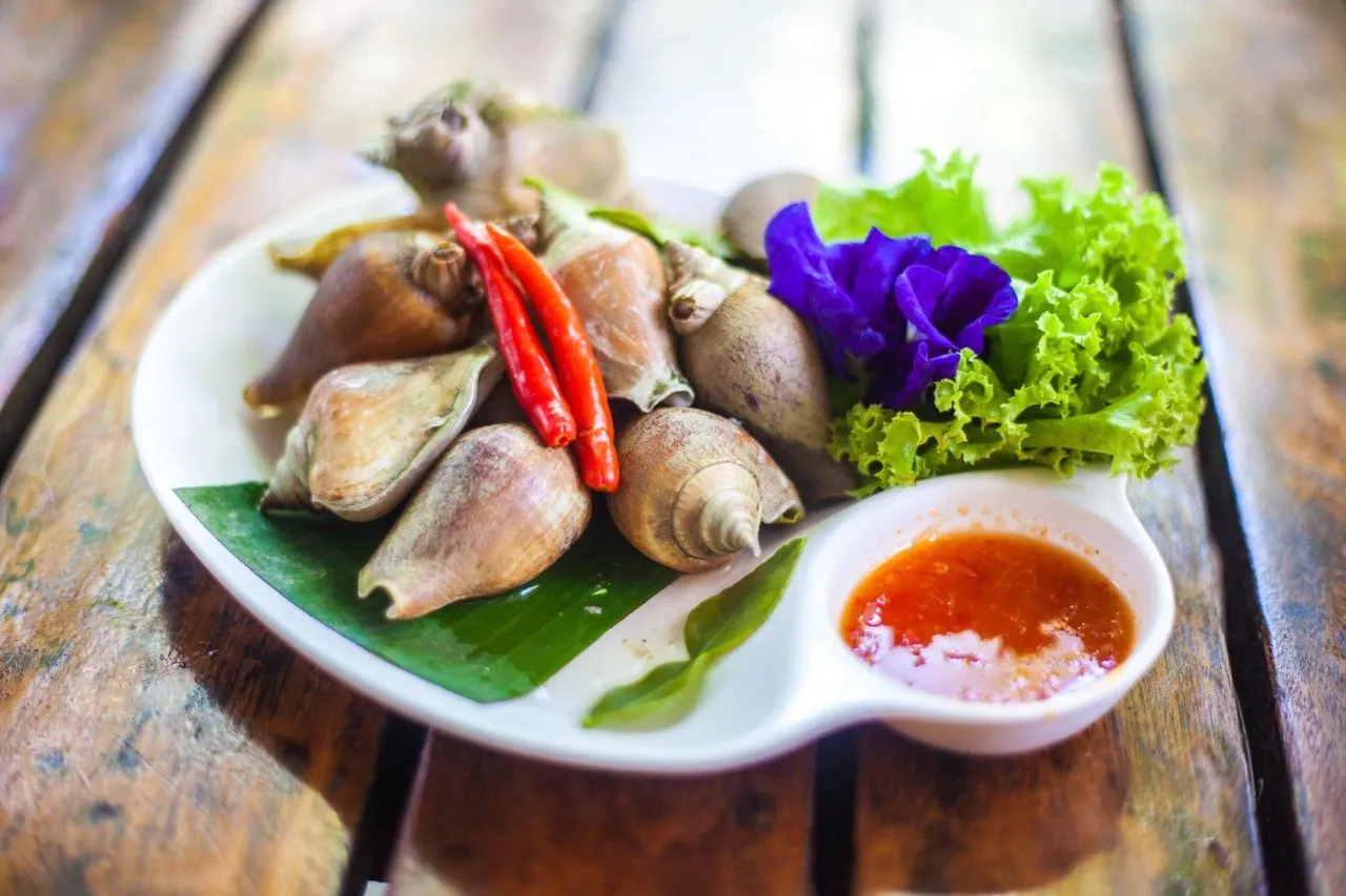 Hoi Chak Teen or Spicy Cockle Salad
