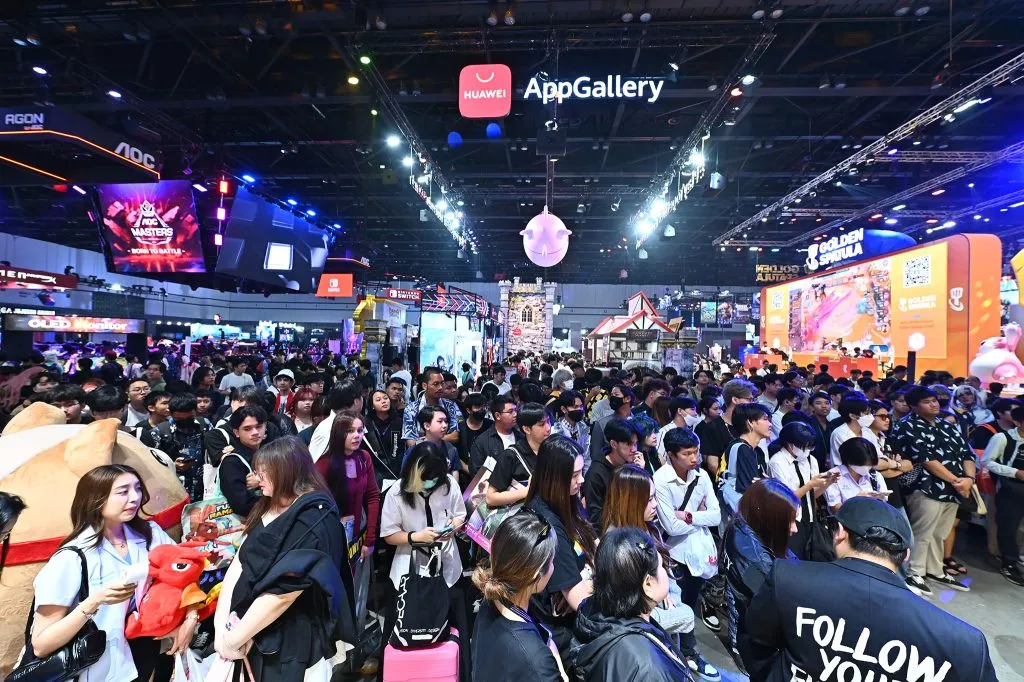 exhibition space at gamescom asia