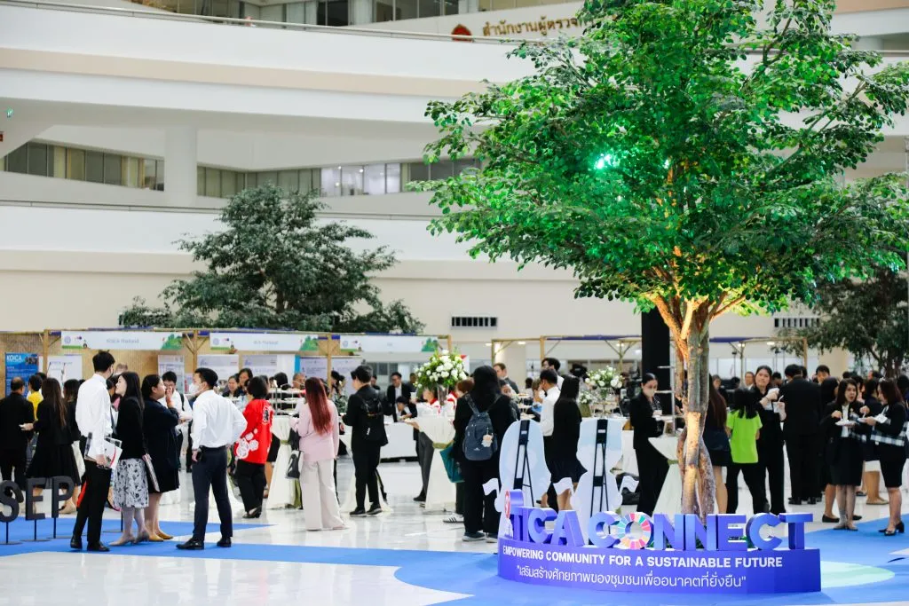 Event goers at TICA Connect.