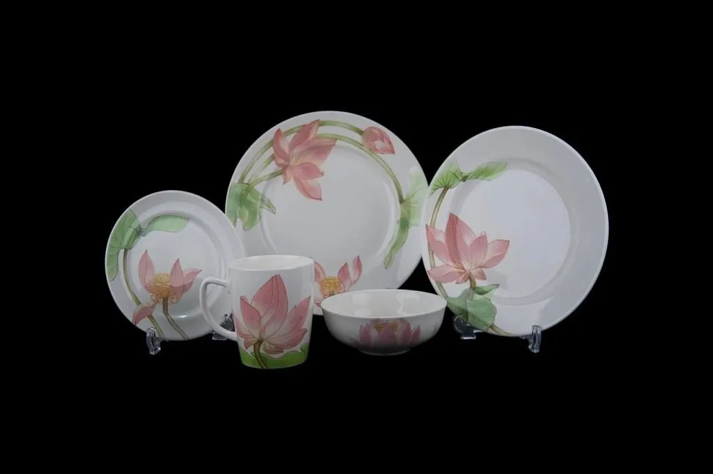 Thai ceramics painting