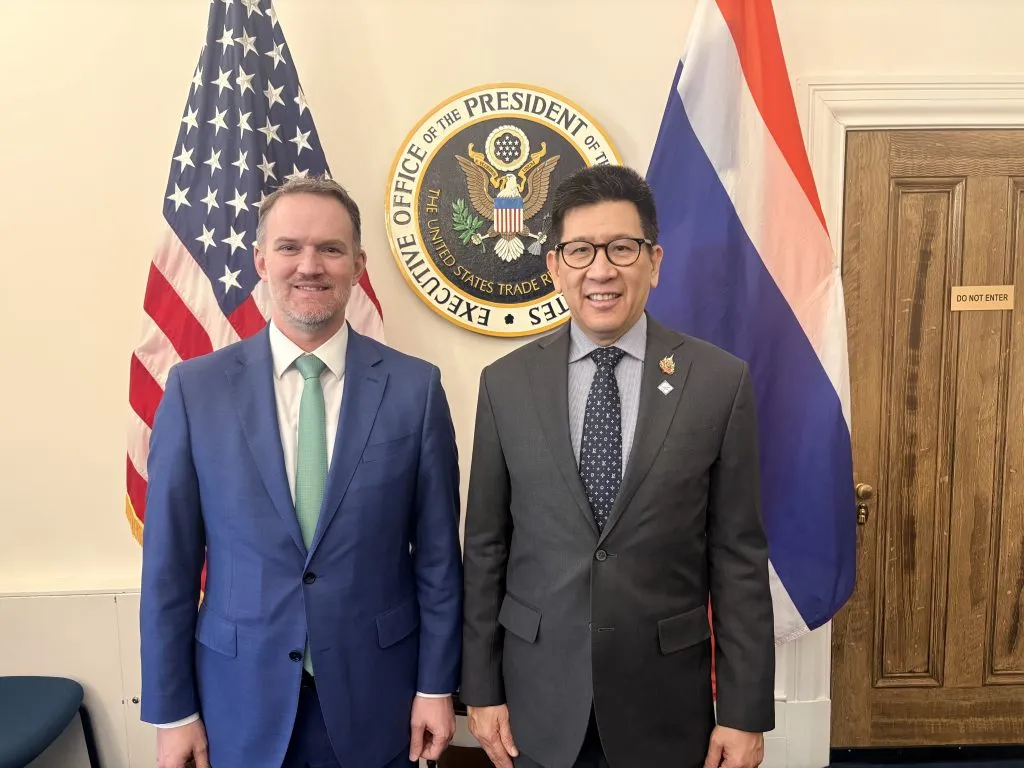 U.S. Trade Representative Jamieson Greer next to Deputy Prime Minister and Finance Minister Ekniti Nitithanprapas
