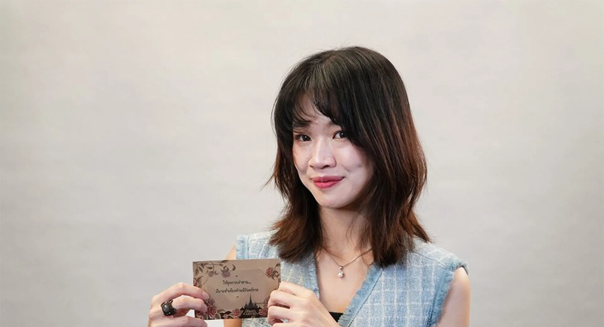 The Thai artist and writer Amulin or also known as Chalisa Limpipolpaiboon