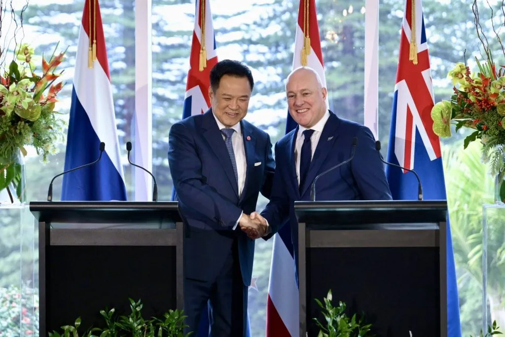 Prime Minister Anutin Charnvirakul and New Zealand Prime Minister Christopher Luxon shake hands following bilateral talks in Auckland on August 21, 2026, as Thailand and New Zealand elevate ties to a Strategic Partnership.