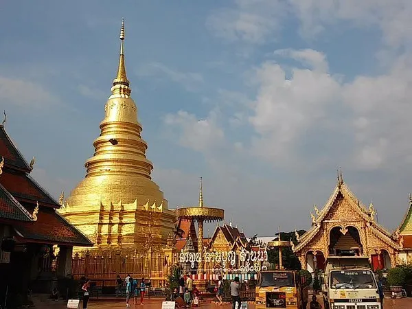 Lamphun Hundred Thousand Lanterns Festival