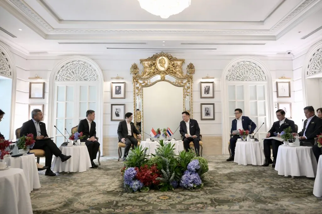 Thai and Singapore delegations hold talks during the Thailand-Singapore Leaders’ Retreat in Bangkok.
