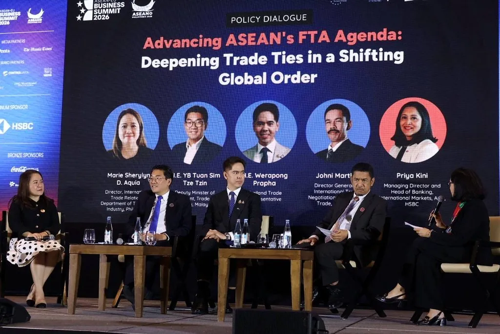 Trade representatives take part in an ASEAN FTA policy dialogue at the ASEAN-EU Business Summit in Manila.