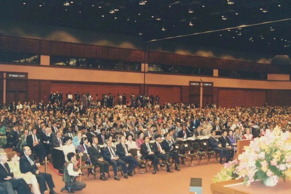 Thailand had first hosted the IMF-WBG Annual Meetings in 1991, which also took place at the Queen Siriki Convention Center.