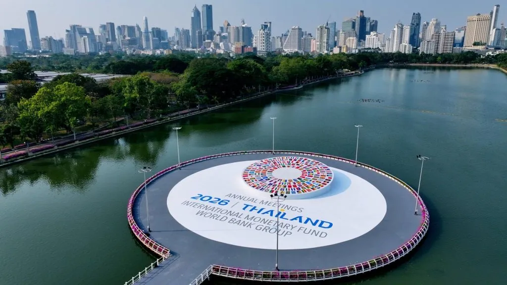 The commemorative landmark for the 2026 IMF-WBG Annual Meetings features the flags of the 191 participating countries and serves as the official welcoming point for all 15,000 delegates.